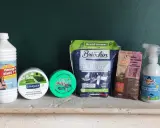Vinaigre blanc, bicarbonate de soude, pierre d'argent, soude en cristaux et acide citrique : des produits pour dissoudre le calcaire et nettoyer la maison.