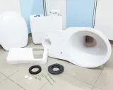 Pièces détachées pour une installation WC : cuvette, réservoir, abattant et accessoires.