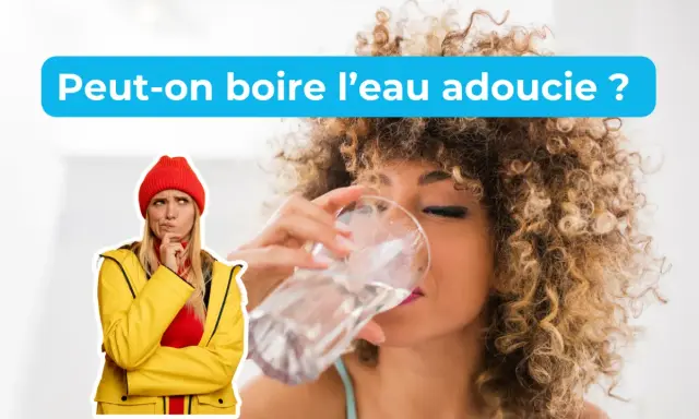 Une femme pense à boire de l'eau adoucie, tandis qu'une autre boit un verre d'eau.