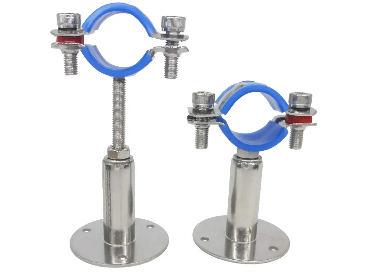 Deux colliers de serrage pour tube en m&eacute;tal avec rev&ecirc;tement bleu, fix&eacute;s sur des supports r&eacute;glables en acier inoxydable.